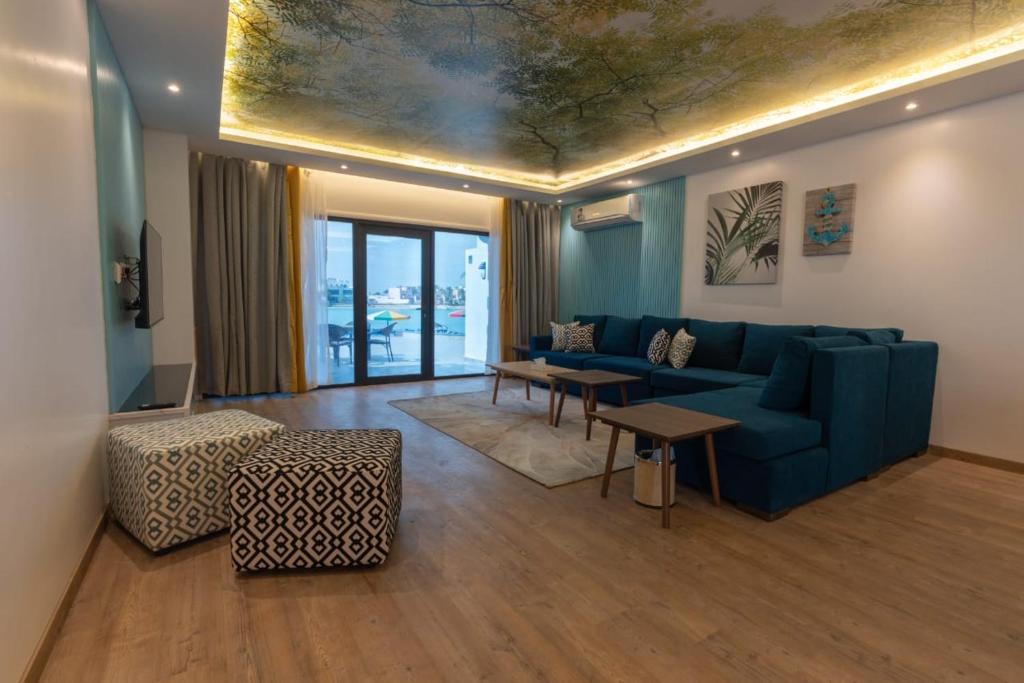 شاليه فاخر 5 غرف بمسبح خاص