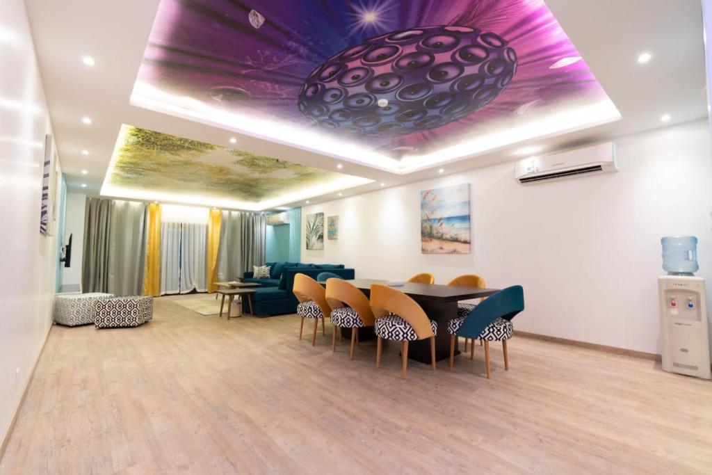 شاليه فاخر 5 غرف بمسبح خاص