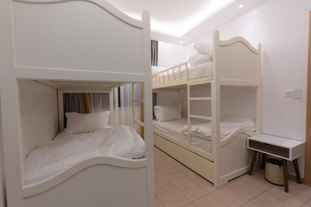 شاليه فاخر 5 غرف بمسبح خاص