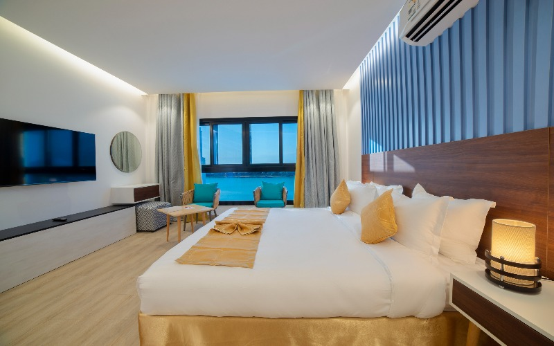 استوديو فاخرغرفة وصالة